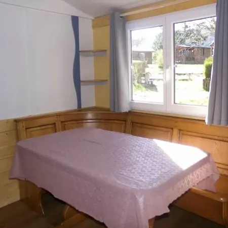 Campsite Mobil-home Confortable Avec Terrasse - 4 Pers. - Api-1-52-2791