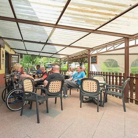 Campsite Mobil-home Confortable Avec Terrasse - 4 Pers. - Api-1-52-2791 *